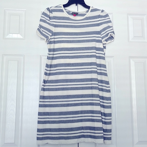 Vince Camuto Dresses & Skirts - Vince Camuto Blue and White Striped Casual dress